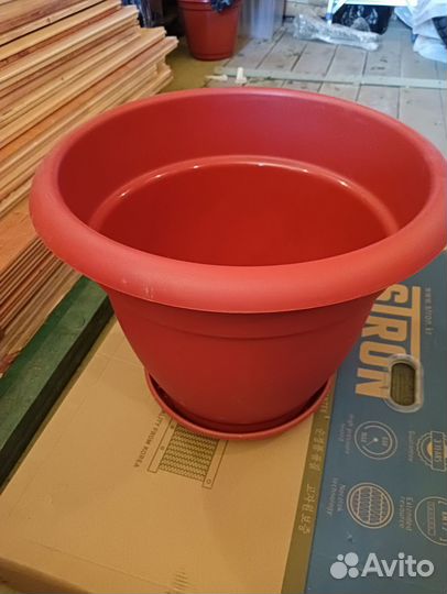 Цветочный горшок пластик