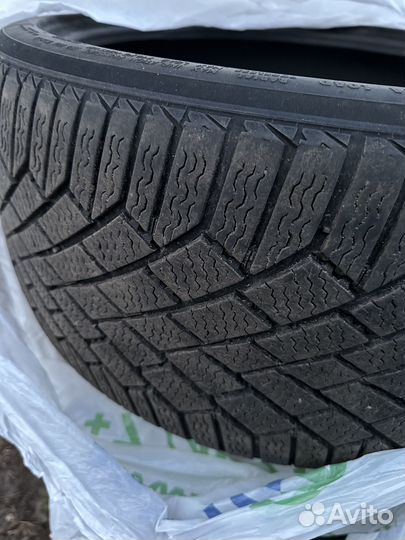 Continental ContiVikingContact 7 255/35 R19 96T