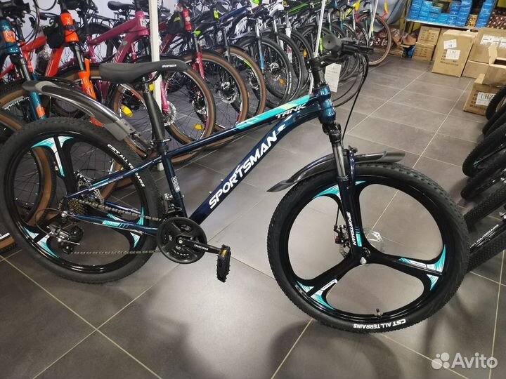 Велосипед на литых дисках 24,26