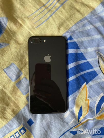 iPhone 8 Plus, 64 ГБ