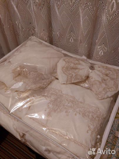 Бортики в манеж,балдахин,одеяло,подушка,постельное