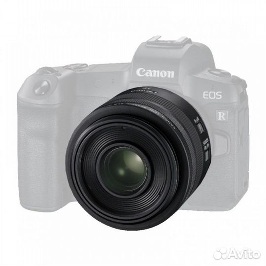 Canon RF 35mm f/1.8 Macro IS STM