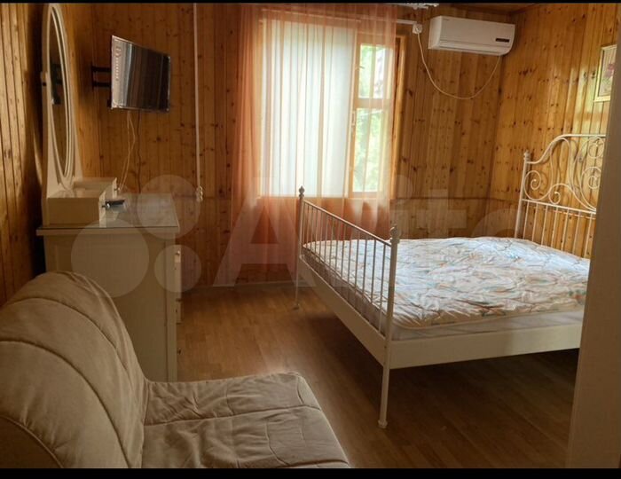 Комната 45 м², 1/3 эт.