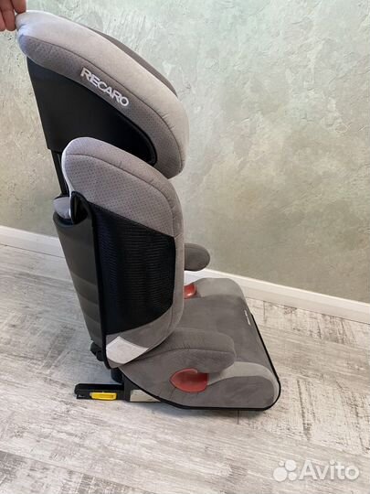 Автокресло recaro monza nova