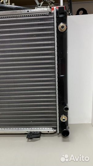Радиатор Mercedes w124 M111