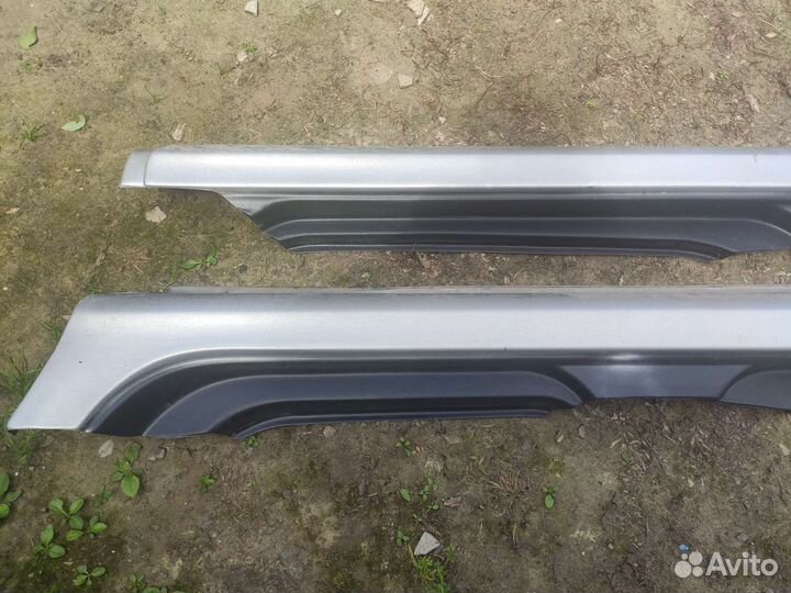 Пороги защитные пластиковые для Лада Калина