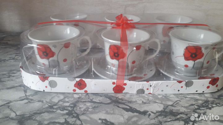 Чайные чашки с блюдцами