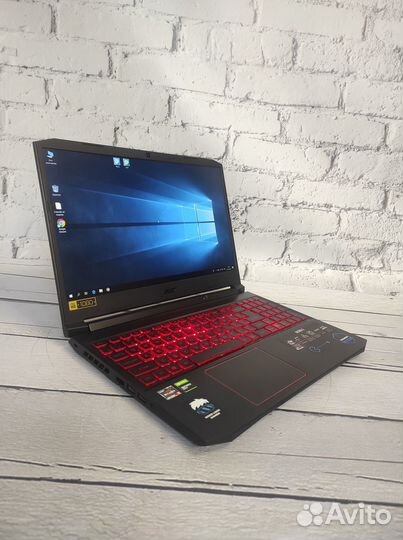 Мегаигровой Acer Nitro
