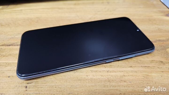 Смартфон honor 10 Lite 3/64Gb LTE
