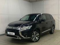 Mitsubishi Outlander 2.0 CVT, 2020, 24 000 км, с пробегом, цена 3 050 000 руб.