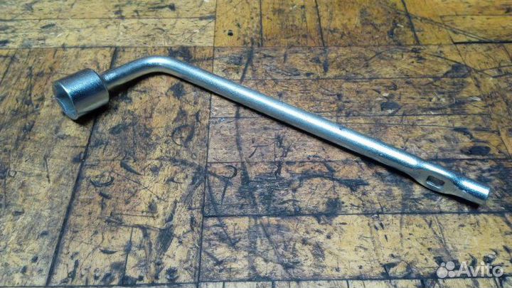 Ключ балонный Nissan X-Trail T30 2.5 2001-2006