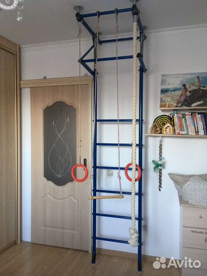 Детская спортивная стенка