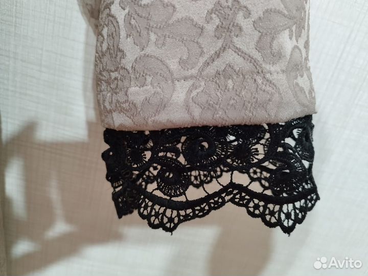 Платье женское с кружевом