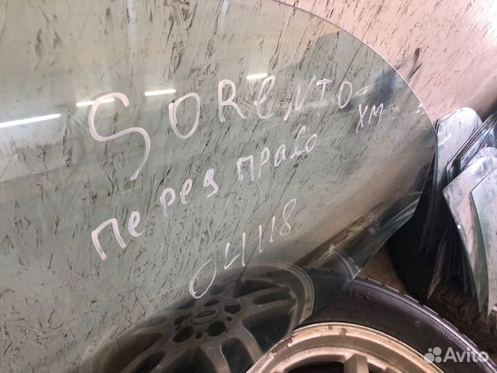 Стекло переднее правое KIa sorento 2