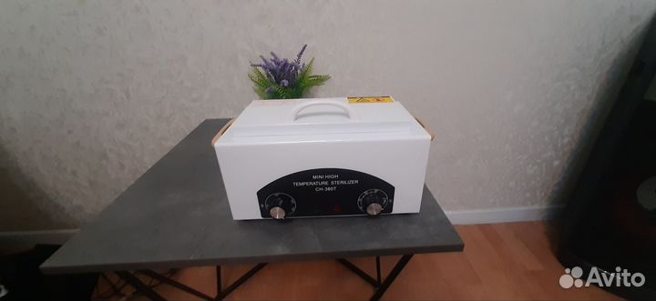 Шкаф сухожаровой для маникюра