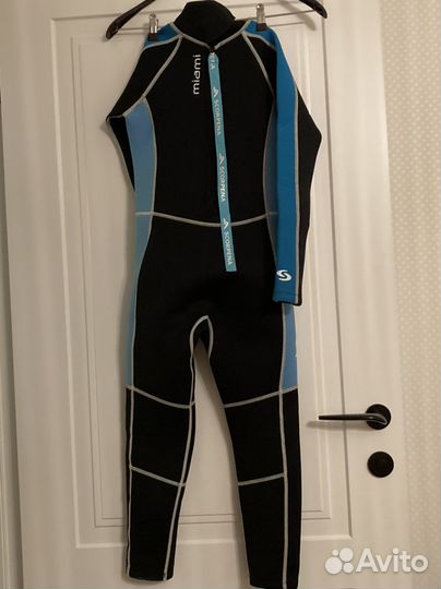 Гидрокостюм