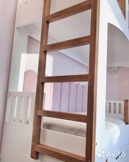 Кровать-замок