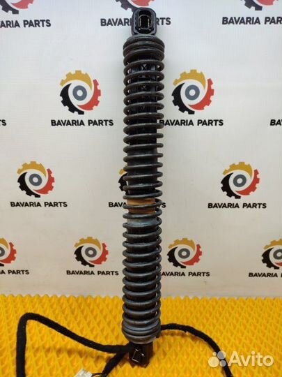 Пружина крышки багажника правая Bmw 7 F01 3.0 N54