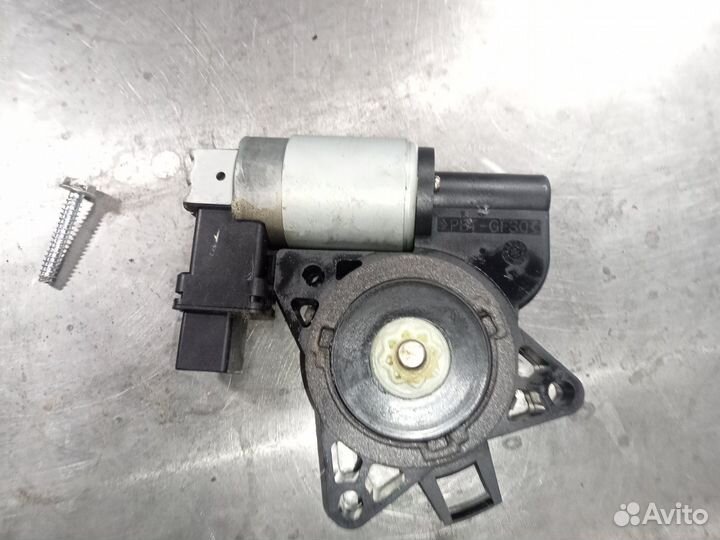 Мотор стеклоподъемника зад. лев. Мазда 3, Б/У