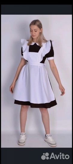 Белый школьный фартук