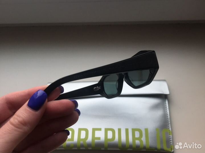 Солнцезащитные очки