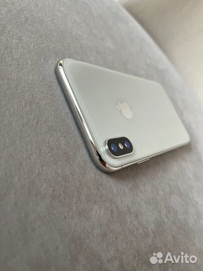 iPhone X, 64 ГБ