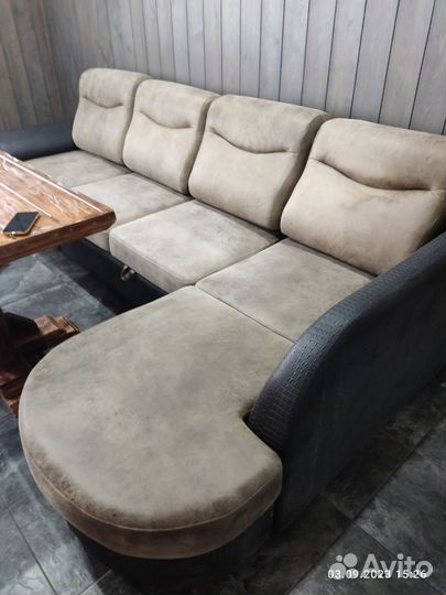 Угловой диван