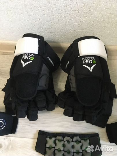 Краги хоккейные Verbero Dextra Pro lll