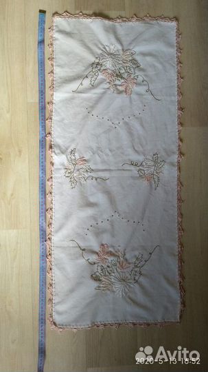 Винтаж. Салфетка с вышивкой
