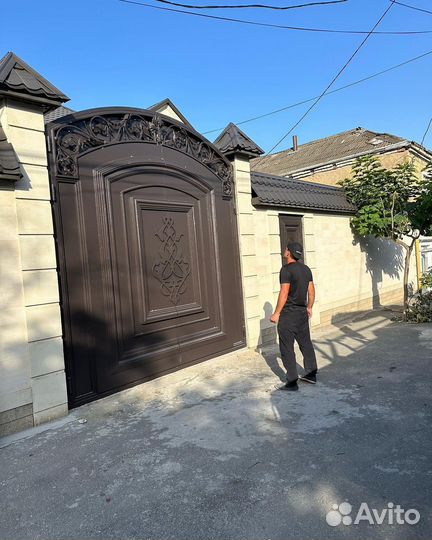 Кованные ворота и калитка