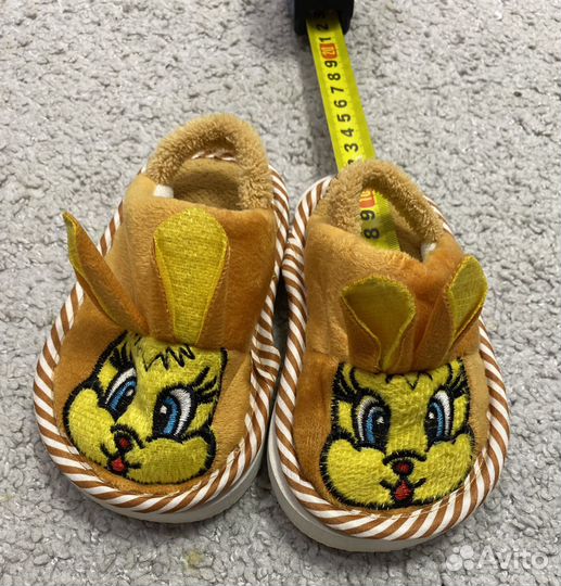 Халат на девочку 68-74 и тапочки домашние