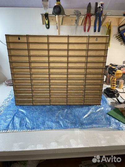 Полка для машинок hotweels и др