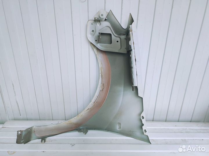 Крыло правое Renault Logan / Sandero 2012-2017