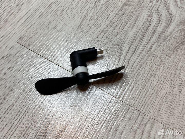 Вентилятор для смартфона iPhone