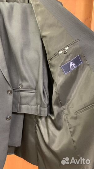 Мужской костюм