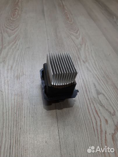 Резистор печки Реостат Nissan X-trail T32