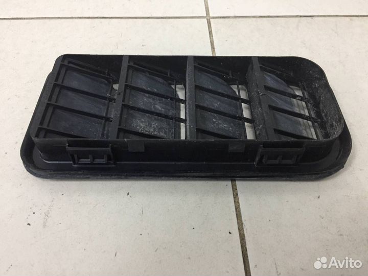 Решетка вентиляционная Skoda Karoq 2017