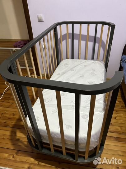 Детская кроватка Rant с маятником и комодом