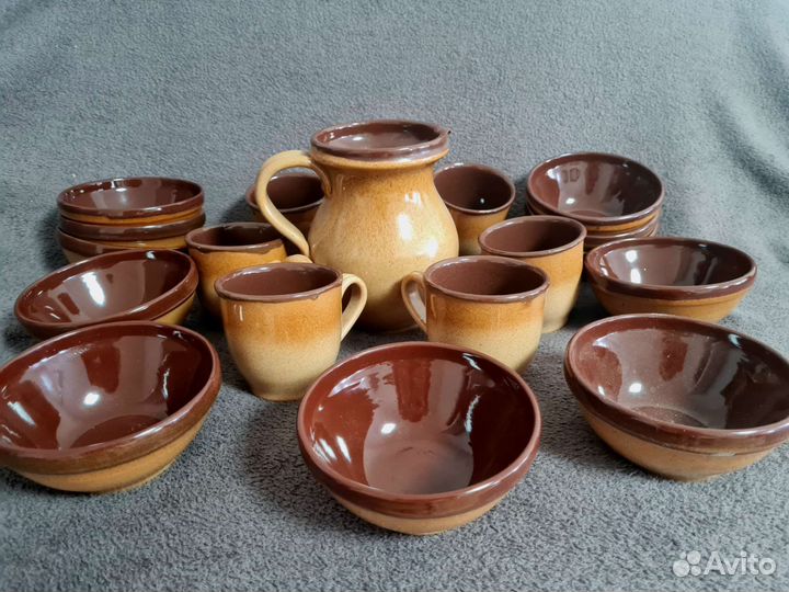 Набор столовой посуды глинняный