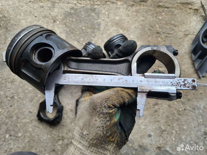 Шатун с поршнем Jumper/Boxer/Transit 2.2 Puma