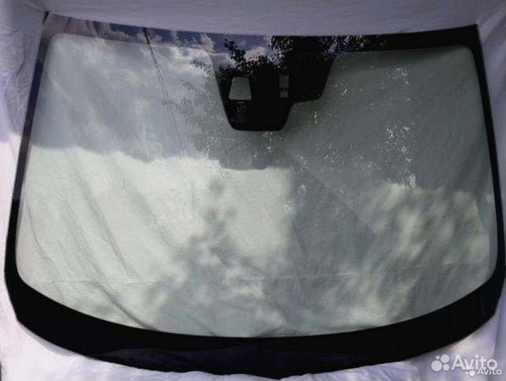 Лобовое стекло на Хонда Аккорд 8. Fuyao
