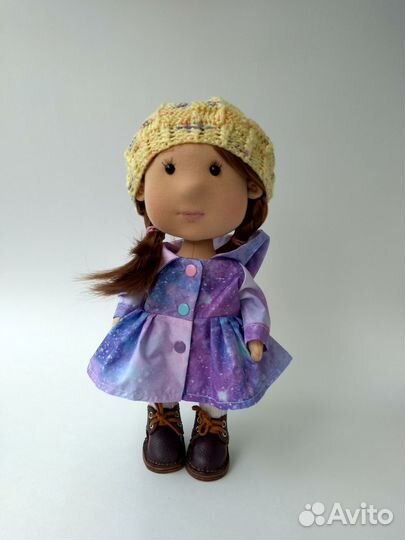 Кукла с одеждой. Игрушки