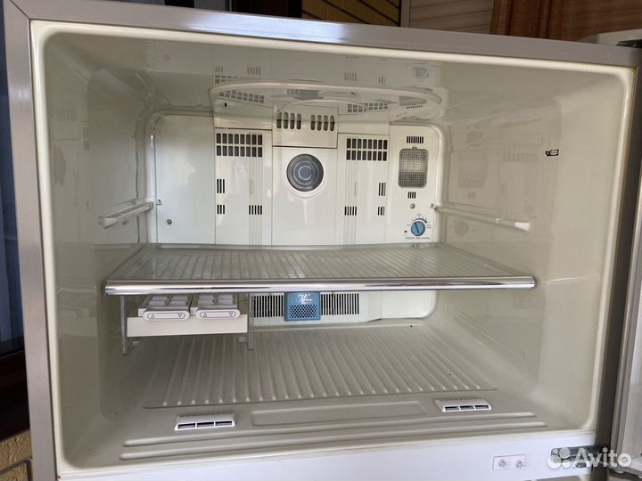 Холодильник бу sharp SJ-P64M-GL