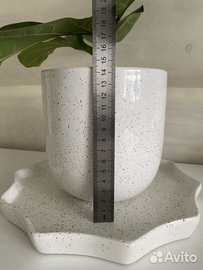 Горшок для цветов с подставкой