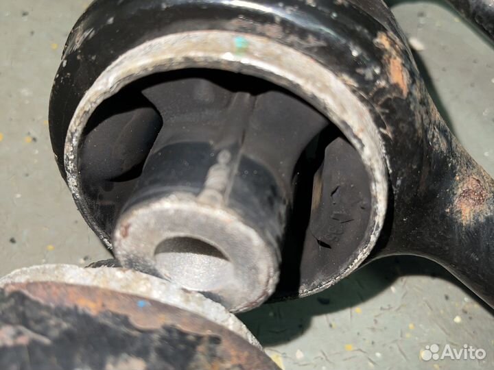 Передний правый продольный рычаг BMW X3 F25