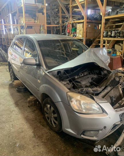Кузов Kia RIO 2 разбор