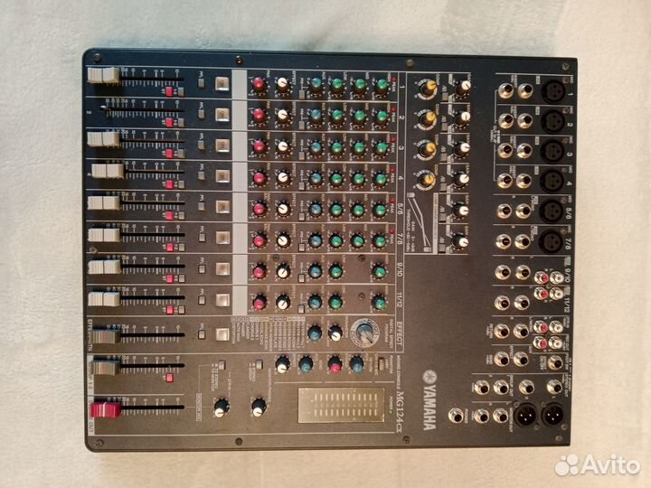 Микшерный пульт yamaha -124CX