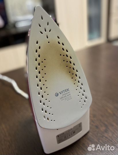 Утюг Vitek