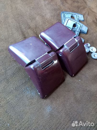 Шарниры багажника Нива