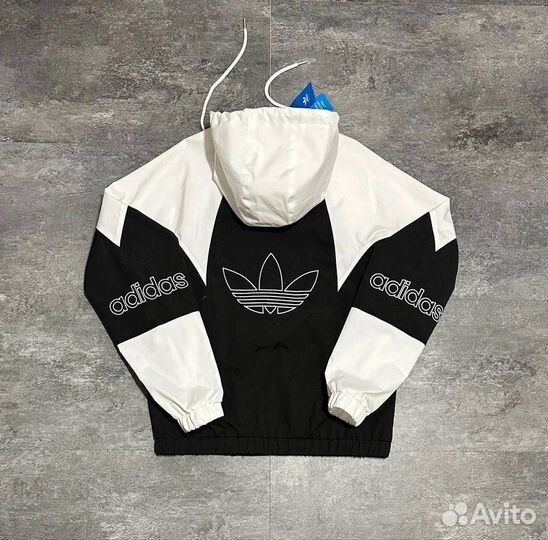 Ветровка мужская adidas